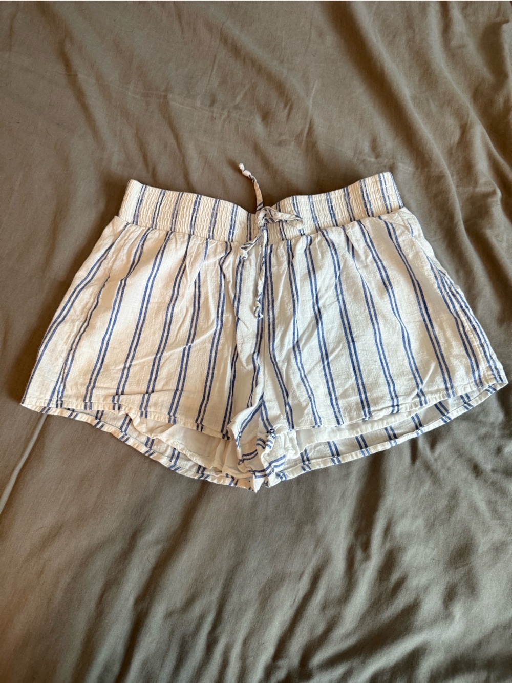 Abercrombie & Fitch White Top with Blue Stripes